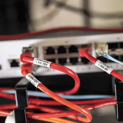 PT-E310BTVP impresora de etiquetas Transferencia térmica 180 x 180 DPI 20 mm/s Inalámbrico y alámbrico HSE/TZe Bluetooth QWERTY - Imagen 5