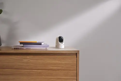 Security Indoor CAM 2K Pan & Tilt, Camara vigilancia WiFi Interior, Reconocimiento de Personas, con Asistente de Voz, Sensor de Movimiento, nessun canone mensile, No se Requiere HomeBase - Imagen 7