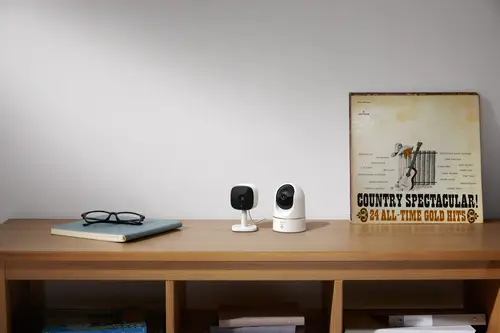 Security Indoor CAM 2K Pan & Tilt, Camara vigilancia WiFi Interior, Reconocimiento de Personas, con Asistente de Voz, Sensor de Movimiento, nessun canone mensile, No se Requiere HomeBase - Imagen 8