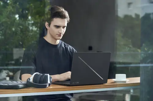 ROG Zephyrus G16 OLED GU605CX-QR113W - Ordenador Portátil Gaming de 16" WQXGA 240Hz (Intel Core Ultra 9 285H, 64GB RAM, 2TB SSD, NVIDIA GeForce RTX 5090 24GB, Windows 11 Home) Gris Eclipse - Teclado QWERTY español - Imagen 19