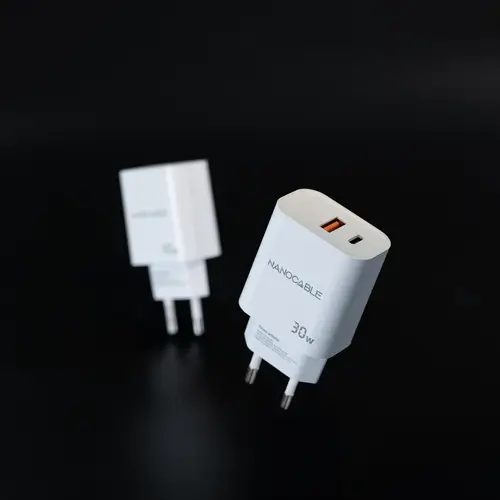 Cargador USB-C/PD + USB-A/QC 30W, Blanco - Imagen 2