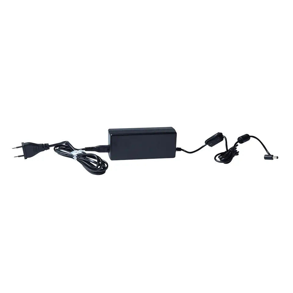 PAAD600AEU adaptador e inversor de corriente Interior Negro