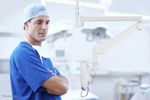 FPMA-HAC100 Soporte de techo para monitor médico 10-24" - alt. 0-170 cm - resorte de gas - Imagen 4