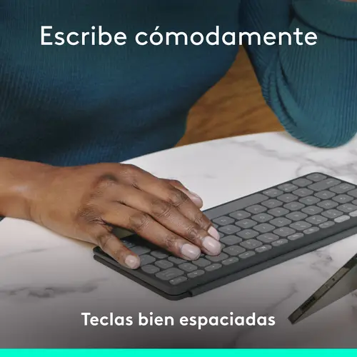 Keys-To-Go 2, teclado inalámbrico portátil para iPad con tapa integrada, estilizado y compacto, para iPad, iPhone, Mac y Apple TV, para alternar fácilmente entre dispositivos, Grafite - Imagen 4