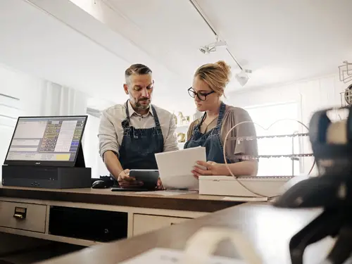 ExpertCenter P500 SFF P500SV-05210H009X Intel Core 5 210H 16 GB DDR5-SDRAM 512 GB SSD Windows 11 Pro PC Gris - Imagen 14