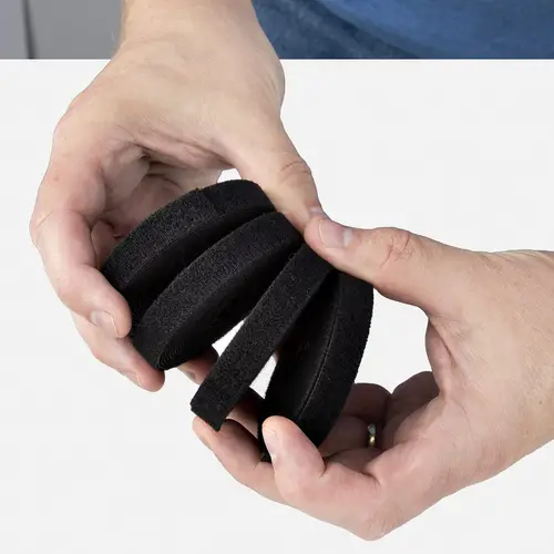 Paquete de 4 Bobinas de 4,6m de Bridas de Gancho y Bucle - 1,27cm de Ancho - Color Negro - Bridas Reutilizables - Bridas Sujetacables - Bridas Ajustables de Tela - De Cortar - A Granel - Imagen 4