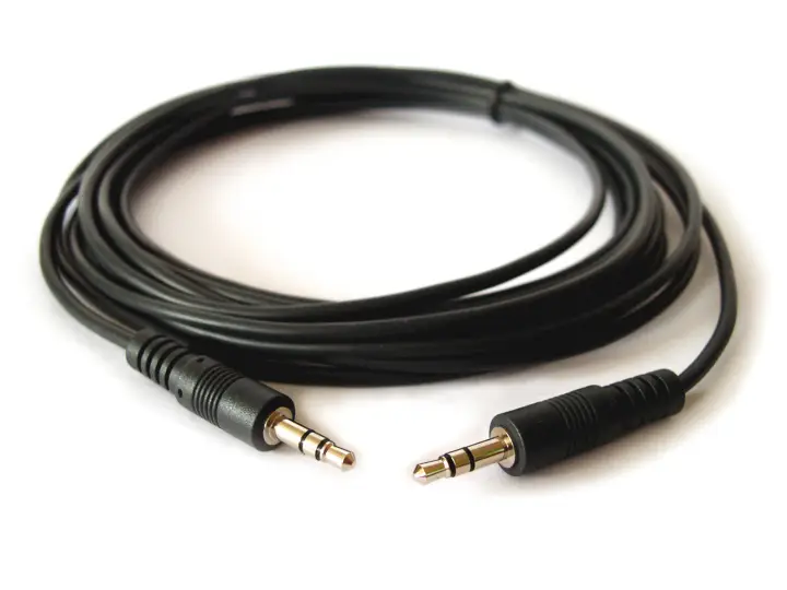 C-A35M/A35M-100 cable de audio 30,5 m 3,5mm Negro