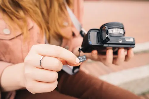Premium 16 GB MicroSDHC Clase 10 - Imagen 4