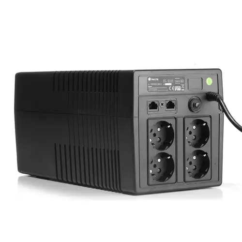 FORTRESS 1500 V2 En espera (Fuera de línea) o Standby (Offline) 1,2 kVA 720 W 3 salidas AC - Imagen 3