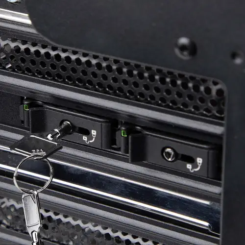 Tarjeta Rack Móvil de 2 Bahías para SSD NVMe M.2 a PCIe x8 - Requiere Bifurcación - Bahías de Intercambio en Caliente - Instalación sin Herramientas - Imagen 8