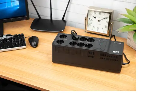 Back-UPS 650VA 230V 1 USB charging port - (Offline-) USV sistema de alimentación ininterrumpida (UPS) En espera (Fuera de línea) o Standby (Offline) 0,65 kVA 400 W 8 salidas AC - Imagen 5