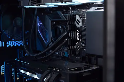 FURY 16 GB 6400 MT/s DDR5 CL32 DIMM Renegade White XMP - Imagen 14