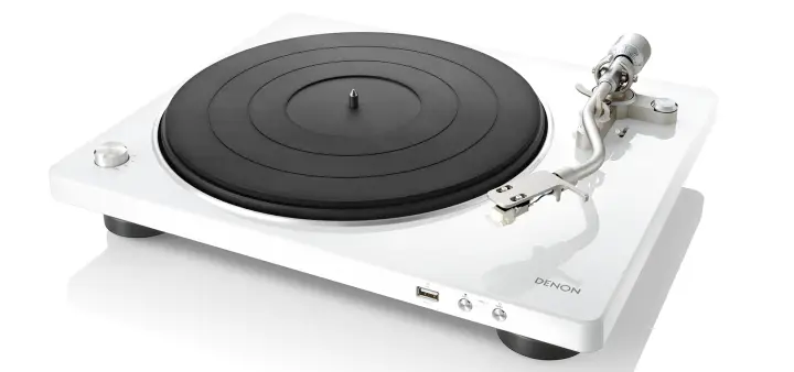 DP-450USB Tocadiscos de tracción por correa Blanco
