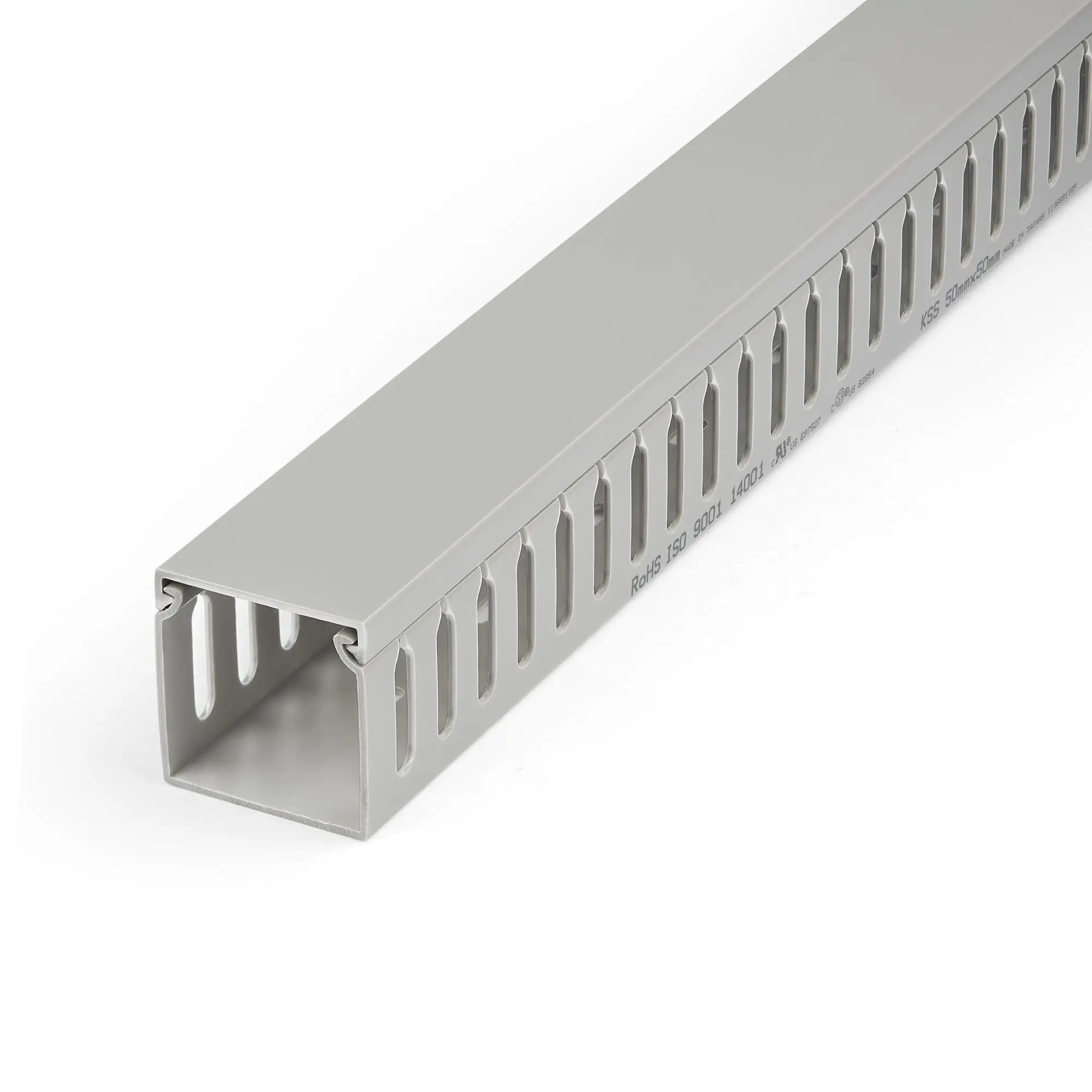 Canaleta para Cableado con Ranura Abierta y Tapa, 50 mm An x 50 mm Al - 2 m Lar - Ranuras de 8 mm, Cubierta de PVC o Conducto de Pared para Cables de Red - Para un Máximo de 80 Cables - UL