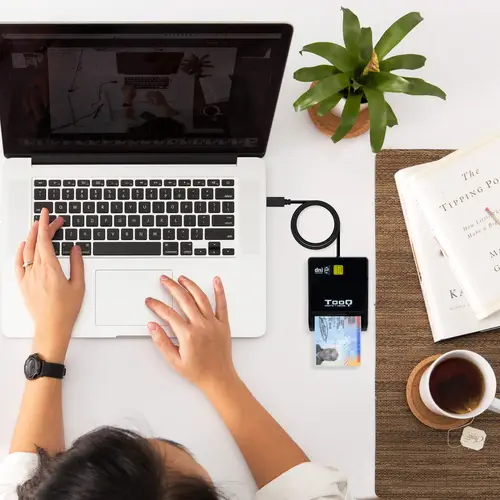 Lector de Tarjetas Inteligentes DNIe SIM USB-C, Negro - Imagen 5