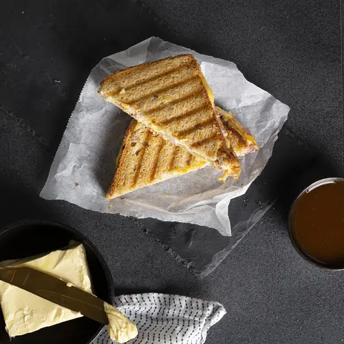01.127003.01.001 Sandwichera Deluxe - Imagen 17