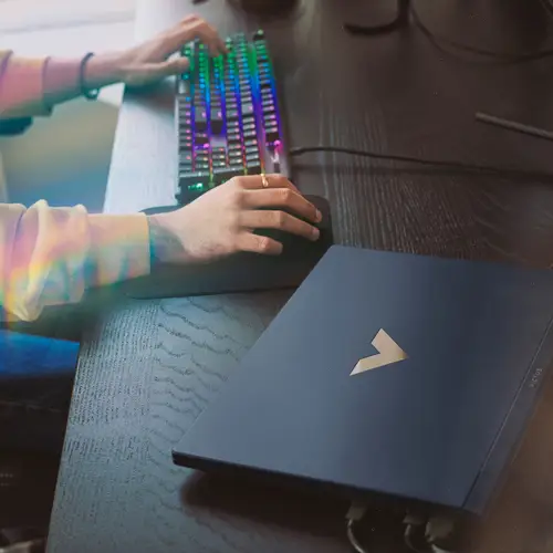 Victus Gaming Laptop 15-fa2042ns Intel Core 7 240H Portátil 39,6 cm (15.6") Full HD 16 GB DDR4-SDRAM 1 TB SSD NVIDIA GeForce RTX 5060 Wi-Fi 6 (802.11ax) FreeDOS Azul - Imagen 6
