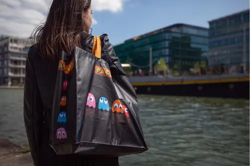 KX PACMAN SHOPPING BAG BLACK Negro Bolso grande - Imagen 2
