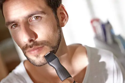 MULTIGROOM Series 1000 MG1100/16 Perfilador de barba potente y preciso - Imagen 35