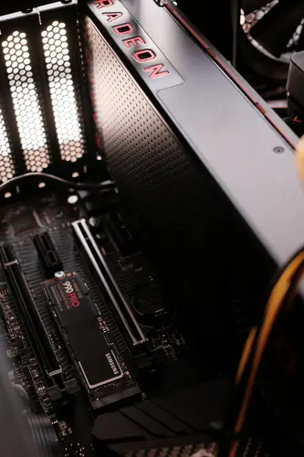 990 PRO 1 TB M.2 PCI Express 4.0 NVMe V-NAND MLC - Imagen 4