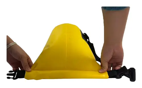 Dry Bag 5L Amarillo, Negro Cloruro de polivinilo (PVC) - Imagen 6