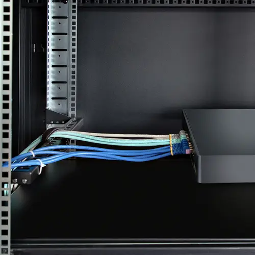 Barra 1U de Amarre Horizontal para Gestión de Cables en Rack - para Racks de 19" - Profundidad Ajustable - Guía Horizontal para Paneles de Parcheo / Switches / PDUs - Imagen 7