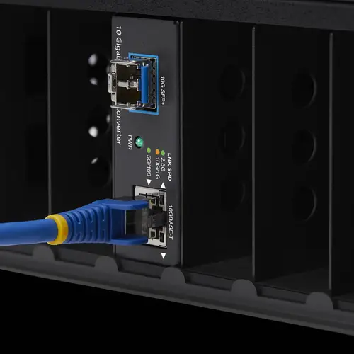 Conversor de Medios de Fibra Óptica Multigigabit 10GbE con SFP+ Abierto - Cobre a SFP+ 10GBASE-X - 10G/5G/2,5G/1G/100M - Monomodo - Multimodo - Tramas Jumbo de 16K - TAA - Imagen 4