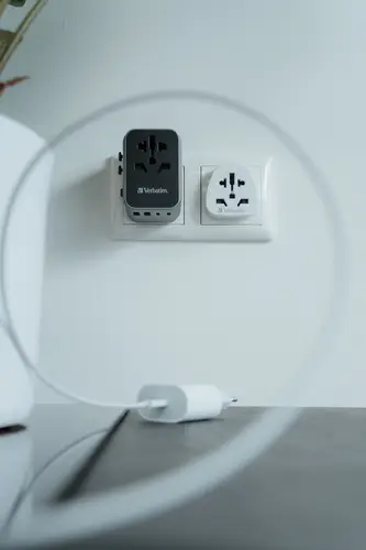 49545 adaptador de enchufe eléctrico Universal - Imagen 21