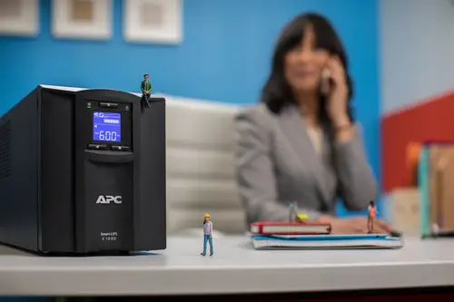 SMC1000IC sistema de alimentación ininterrumpida (UPS) Línea interactiva 1 kVA 600 W 8 salidas AC - Imagen 9