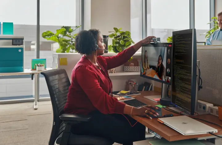 Auriculares estéreo Blackwire 3320 con certificación Microsoft Teams USB-C + Adaptador USB-C/A