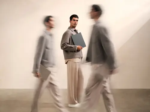 Zenbook A14 OLED UX3407QA-QD412W Copilot+ PC - Ordenador Portátil 14" WUXGA (Qualcomm Snapdragon X (X1-26-100), 32GB RAM, 512GB SSD, Adreno GPU, Win 11 Home) Gris Islandés - Tec. QWERTY Esp - Imagen 14