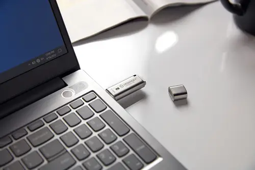 IronKey 128GB IKLP50 AES USB, w/256bit Encryption - Imagen 6