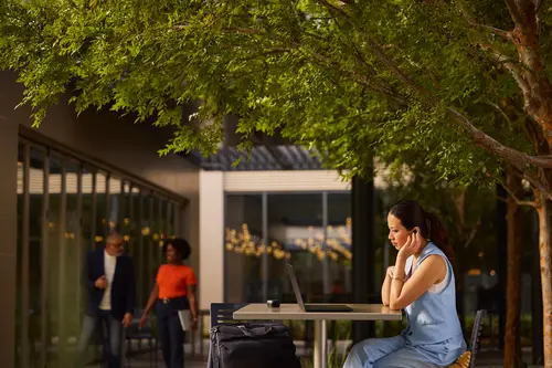 EliteBook Ultra G1i Next Gen AI PC Wolf Pro Security Edition Copilot+ PC Intel Core Ultra 7 258V Portátil 35,6 cm (14") Pantalla táctil 2.8K 32 GB LPDDR5x-SDRAM 512 GB SSD Wi-Fi 7 (802.11be) Windows 11 Pro Azul - Imagen 11