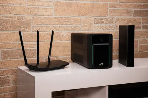 Easy UPS sistema de alimentación ininterrumpida (UPS) Línea interactiva 1,6 kVA 900 W - Imagen 5