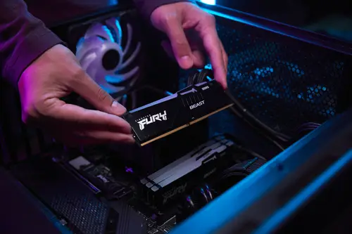 FURY Beast 16 GB 5200 MT/s DDR5 CL40 DIMM RGB - Imagen 17