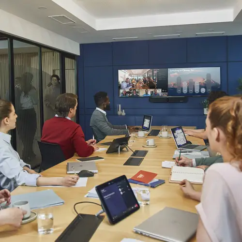 Barra de vídeo multifunción Studio X72 con kit de controlador TC10 - Imagen 3