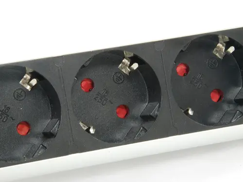 333304 unidad de distribución de energía (PDU) 3 salidas AC Negro, Plata - Imagen 3