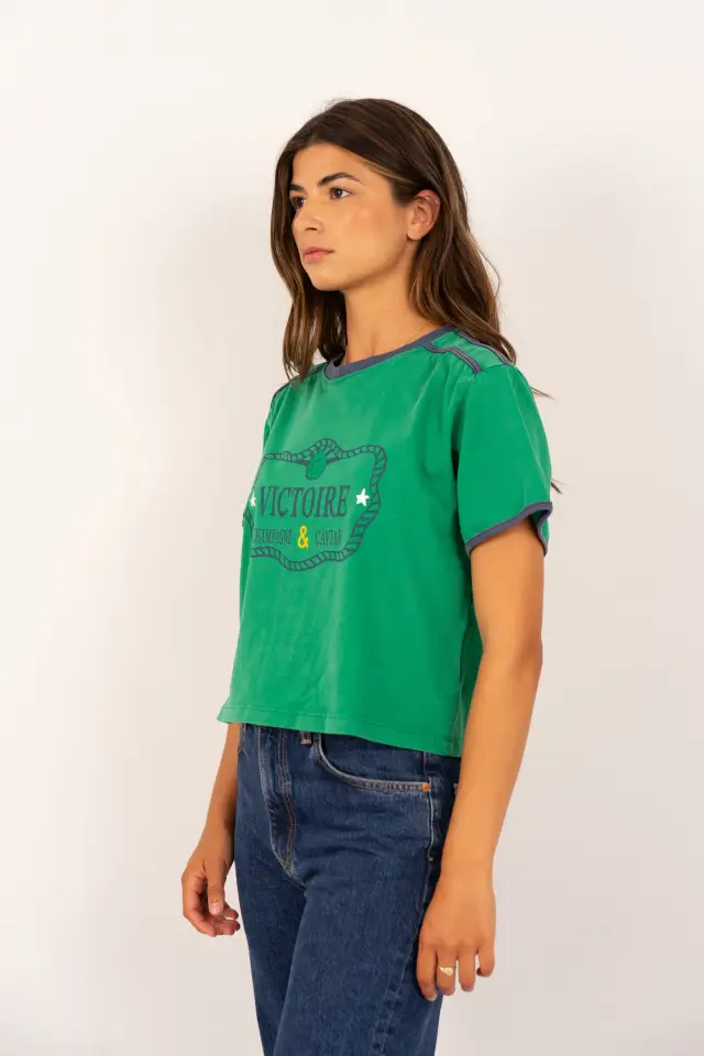 Camiseta Victoire