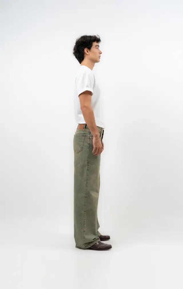 JEANS ESSENCE OVERDYE