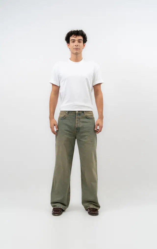 JEANS ESSENCE OVERDYE