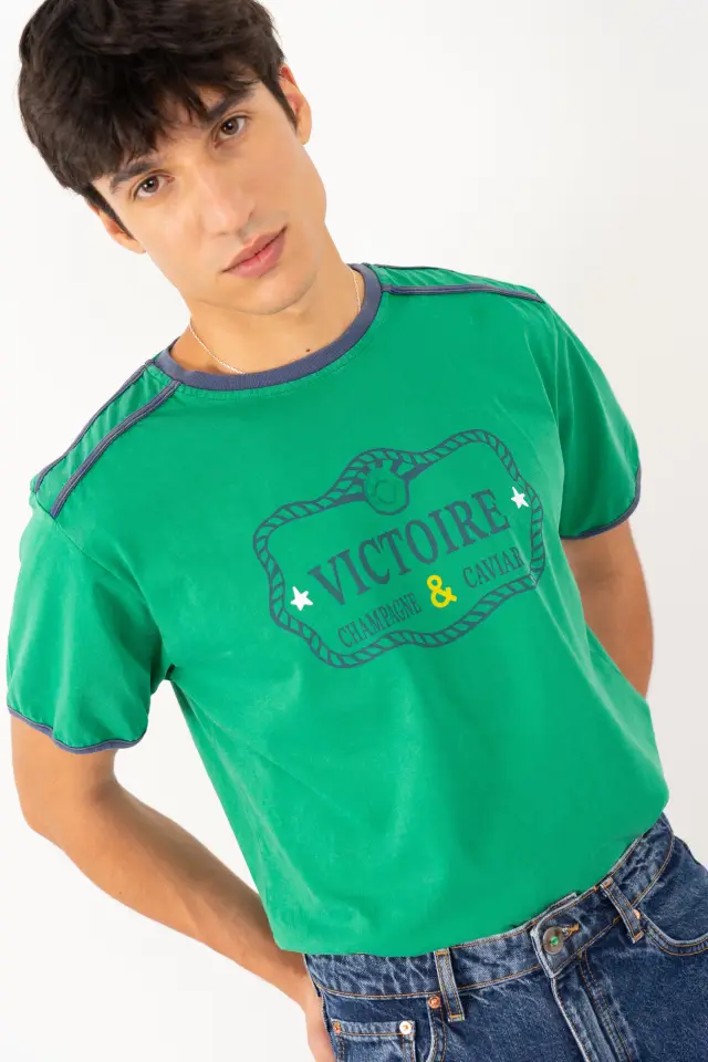 Camiseta Victoire