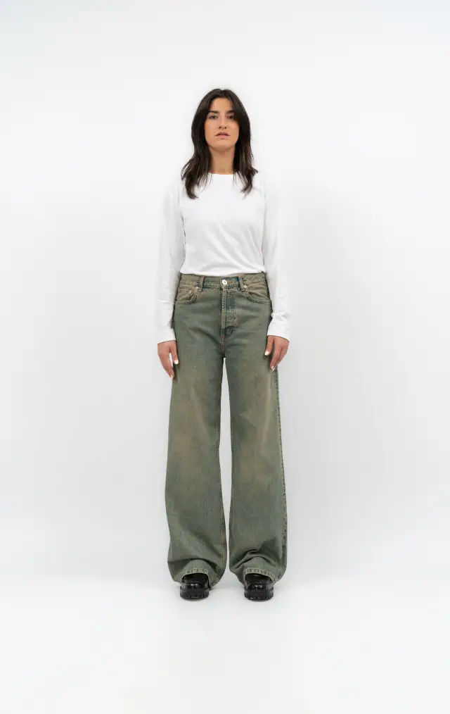 JEANS ESSENCE OVERDYE